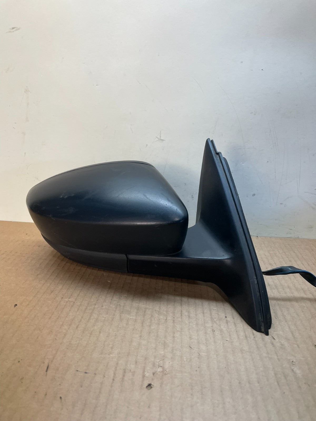 2011-2016 Volkswagen Jetta Sedan Right Passenger Side View Door Mirror AJ1142 DG0