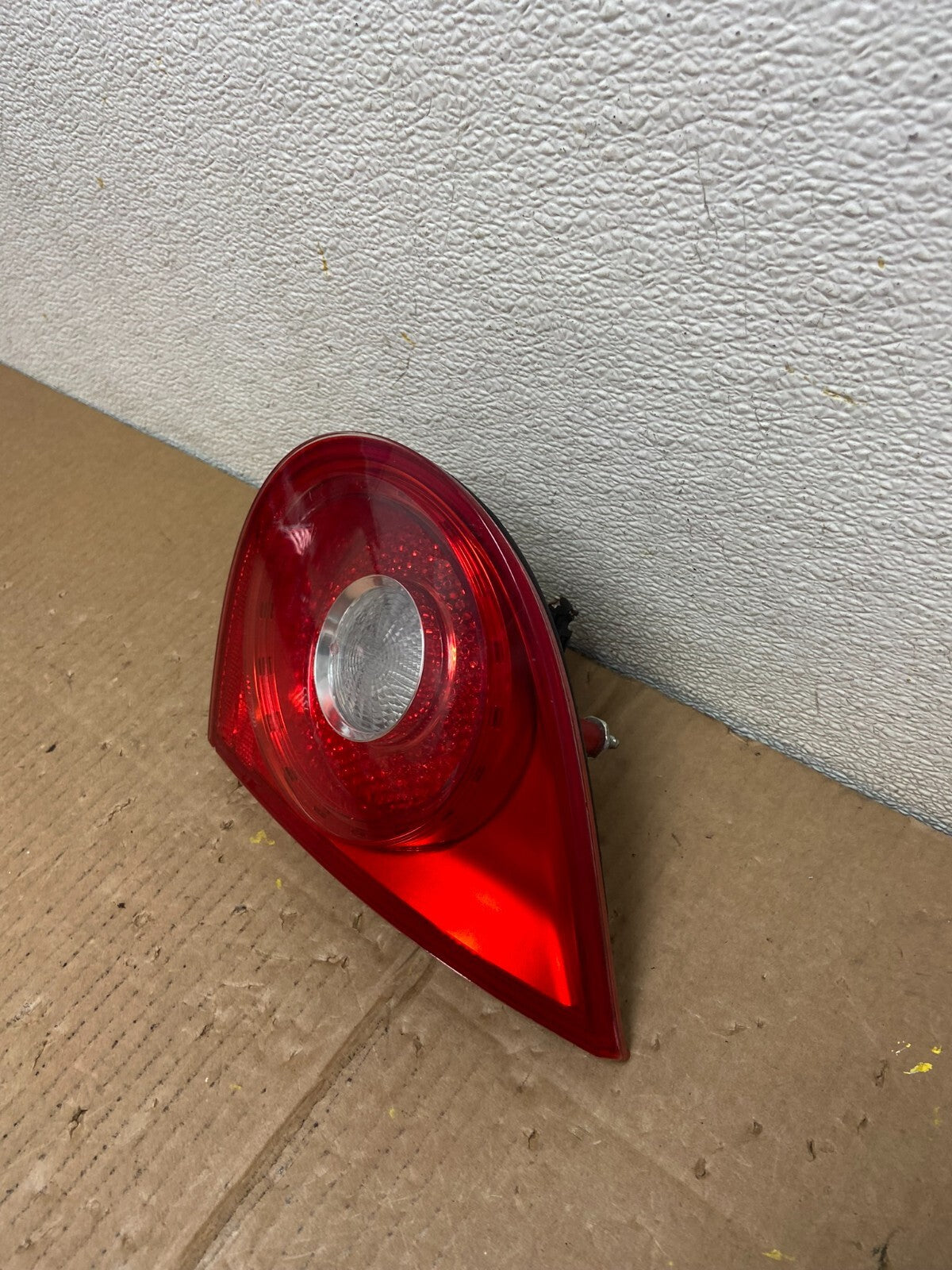 2006-2009 Volkswagen Golf Right Passenger Rh Tail Light Inner Trunk D6834 DG11