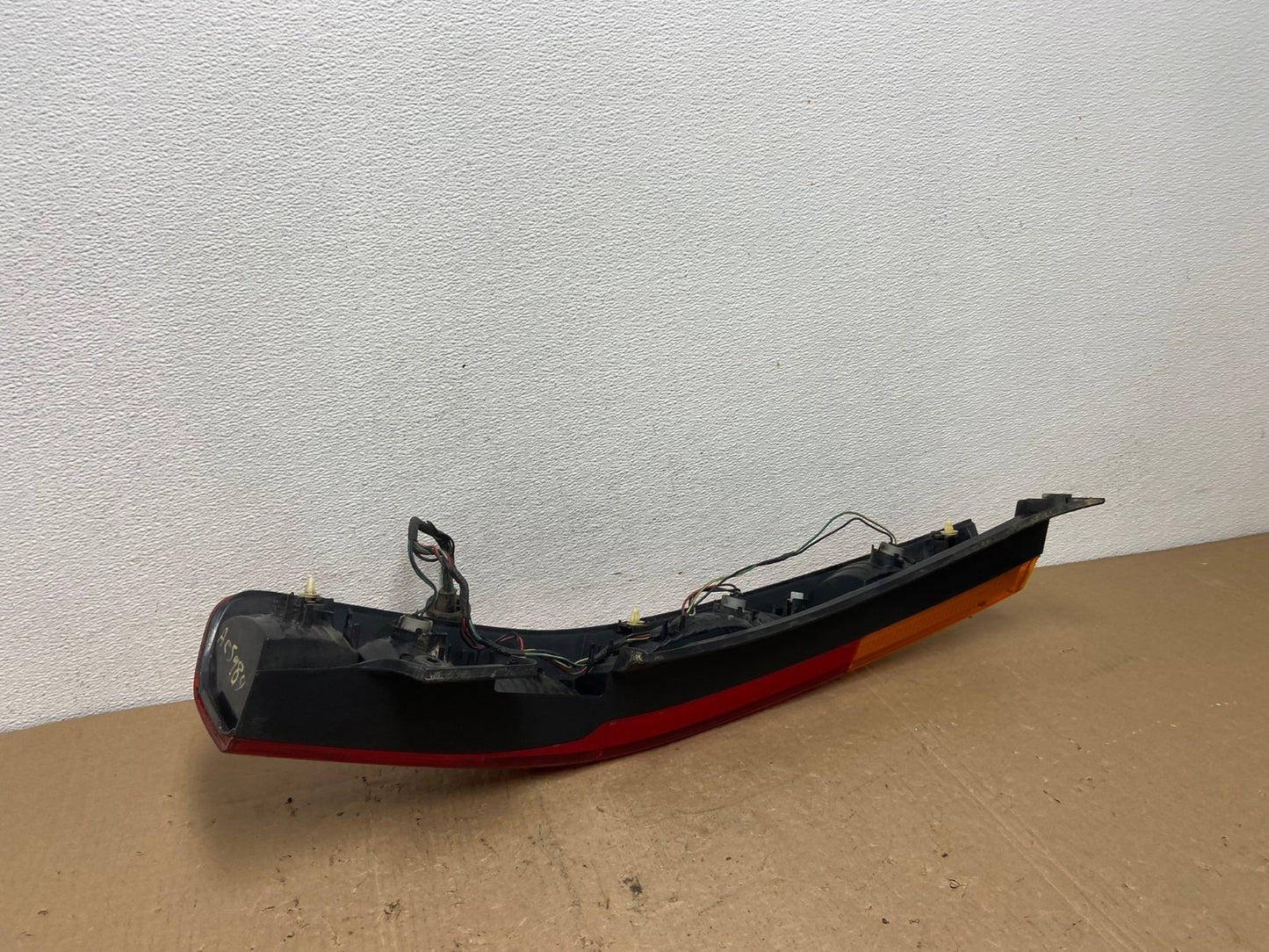 2002 - 2004 Honda Crv Cr-v Right Passenger Rh Side Tail Light AC5984 LK3
