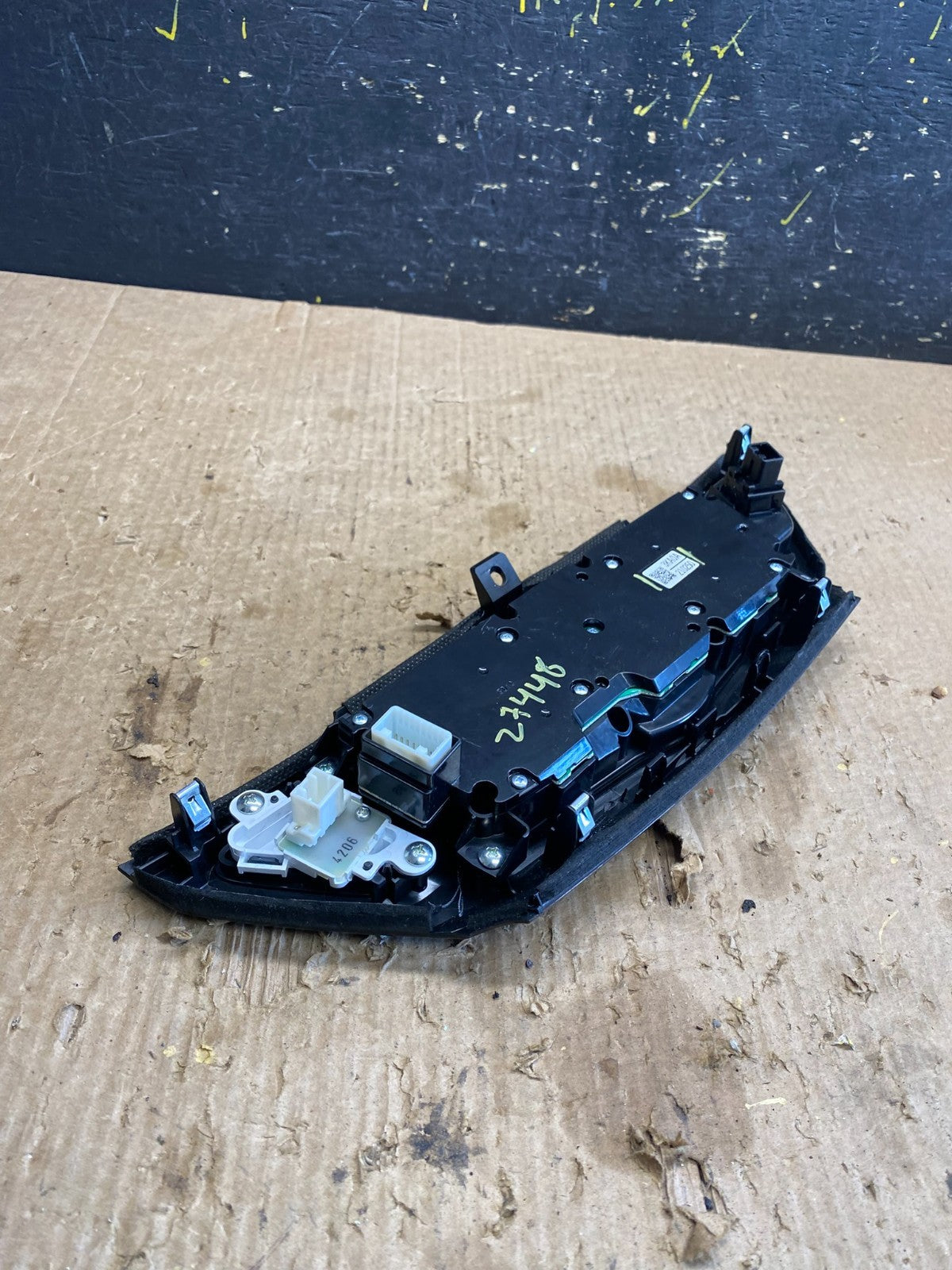2013 to 2015 Nissan Pathfinder Information Display Control OEM Z7448 DG3