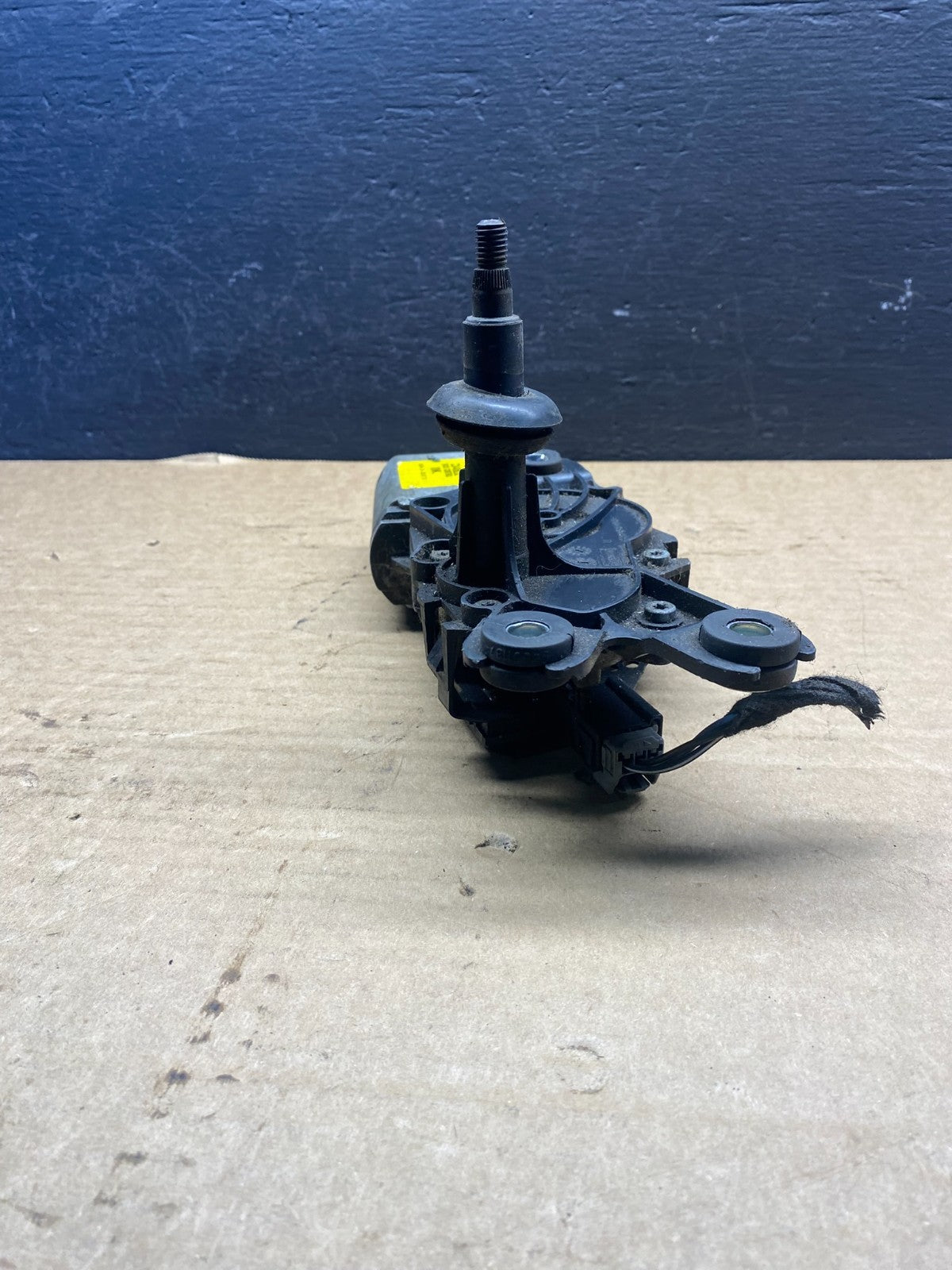 2013 - 2018 Ford C-Max Rear Windshield Wiper Motor AC7983 DG3