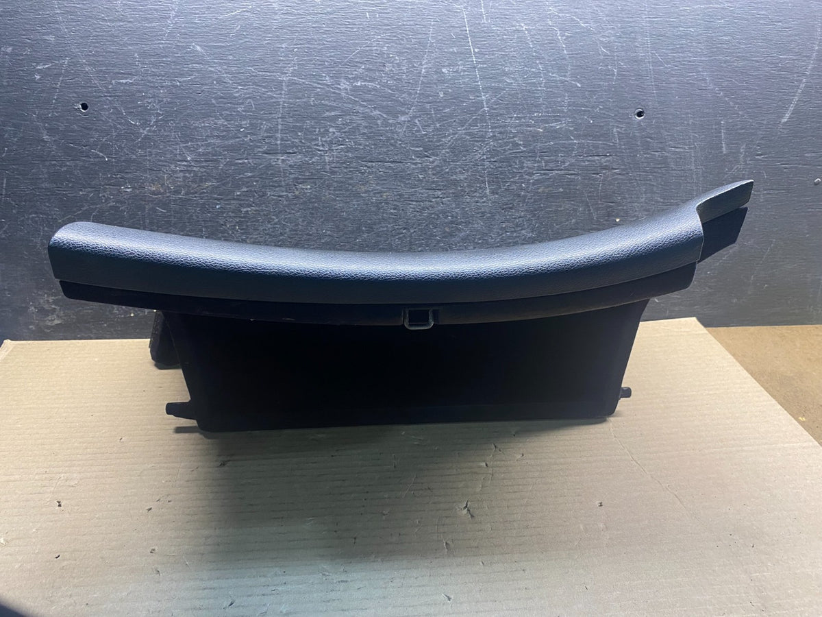 2006 - 2010 Infiniti M35 Front Right Passenger Storage Glove Box AH9719 DG3