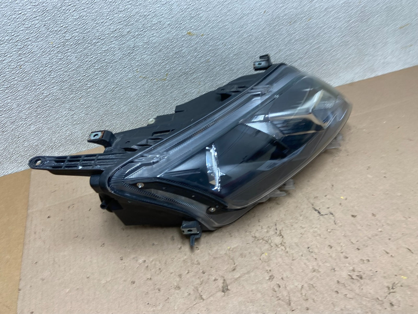2010 2011 2012 Ford Fusion Right Passenger RH Headlight Halogen OEM Z6407 DW2