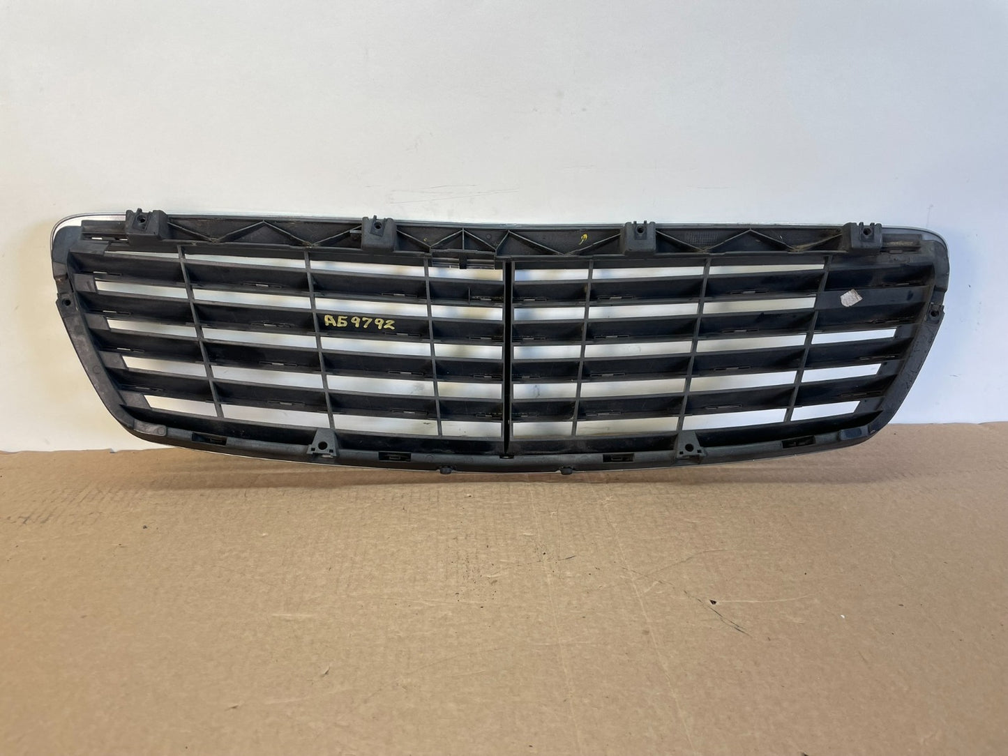 2003 to 2006 Mercedes Benz E-Class Front Upper Grill Grille AG9792 DG3