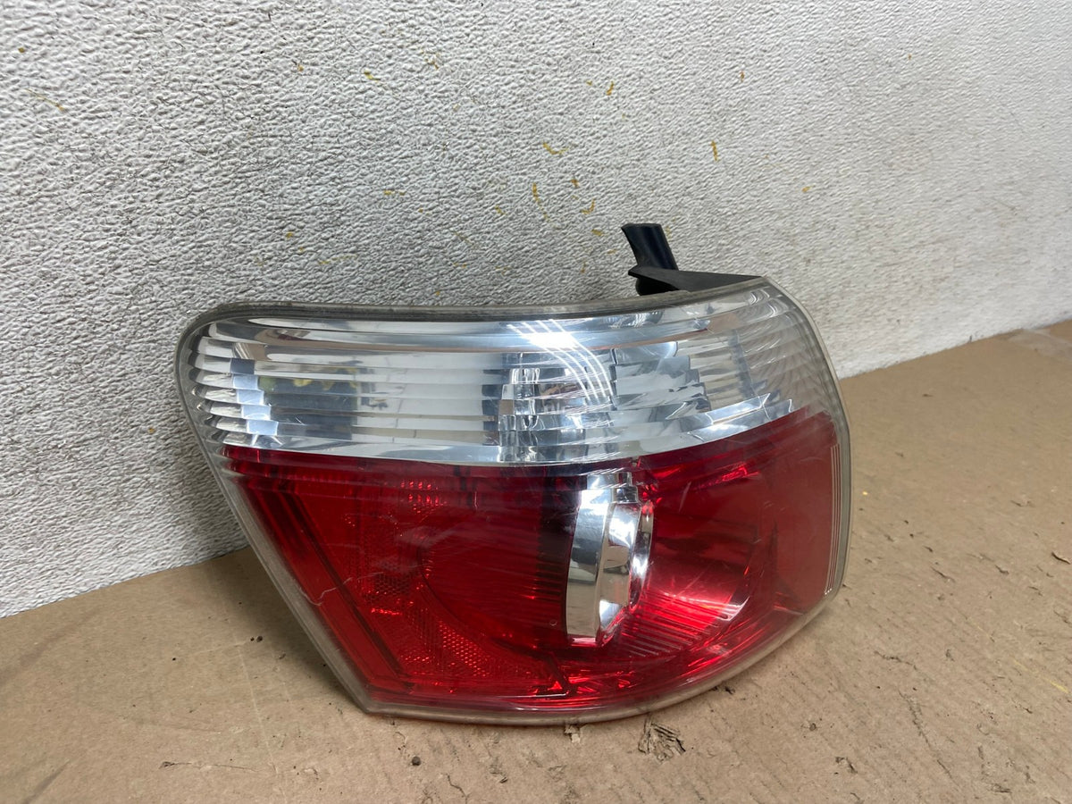 2007 to 2012 GMC Acadia Tail Light Left Side Driver Lh AH7683 LK1