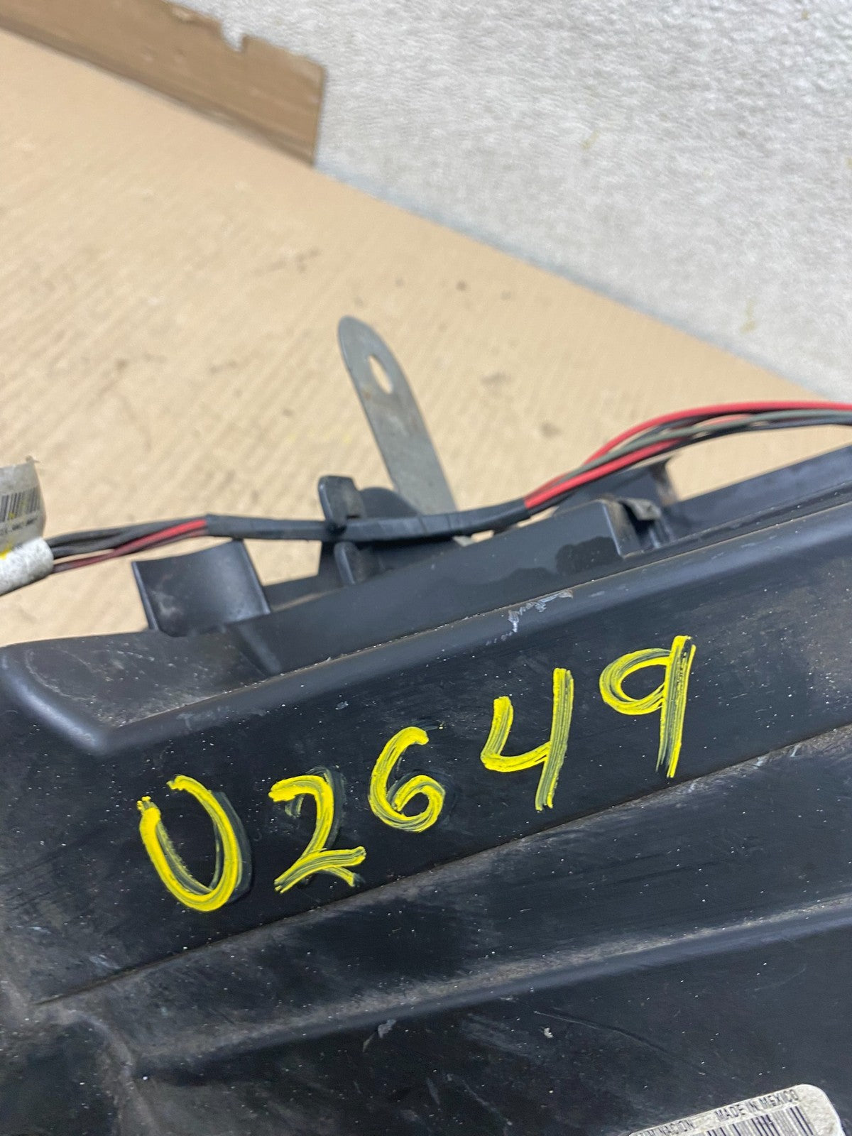 2010-2012 Nissan Sentra Halogen Left Driver LH Black Headlight U2649 DW12
