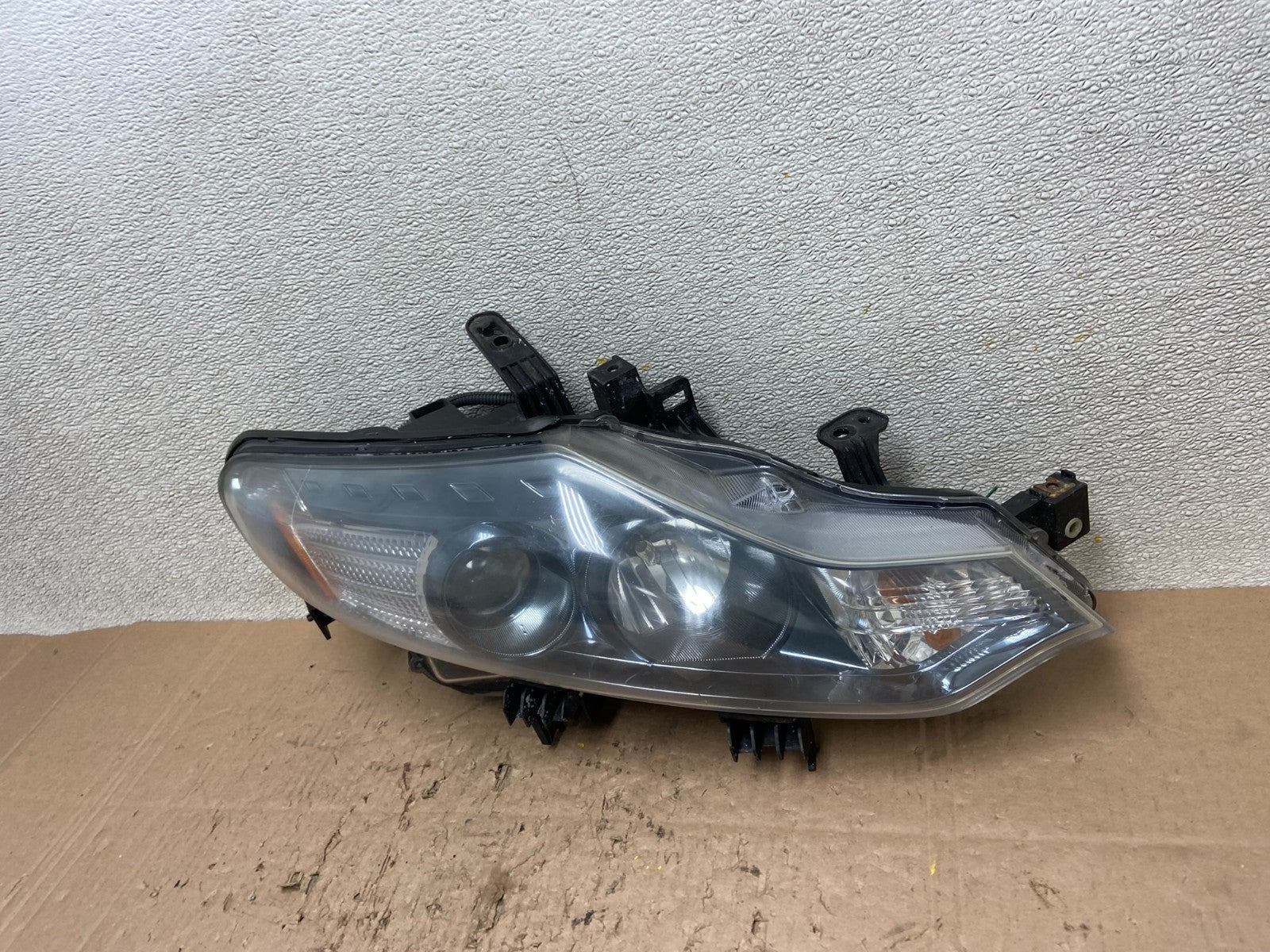 2011 to 2014 Nissan Murano Headlight Right Passenger Rh Oem Halogen Y0501 DW1