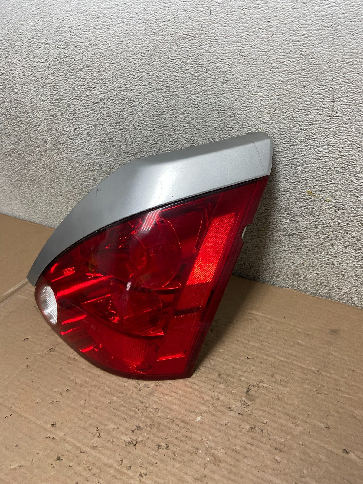 2004 2005 2006 2007 2008 Nissan Maxima Right Passenger Tail Light Oem AA9440 LK1