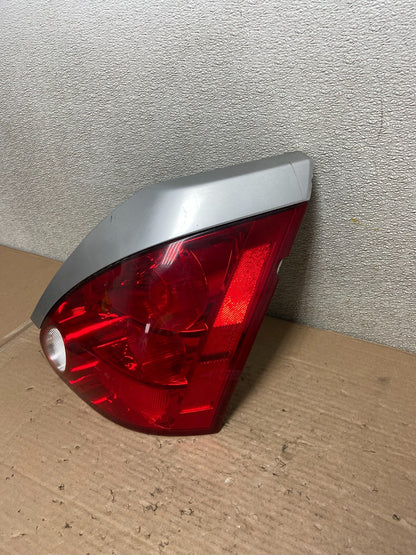 2004 2005 2006 2007 2008 Nissan Maxima Right Passenger Tail Light Oem AA9440 LK1