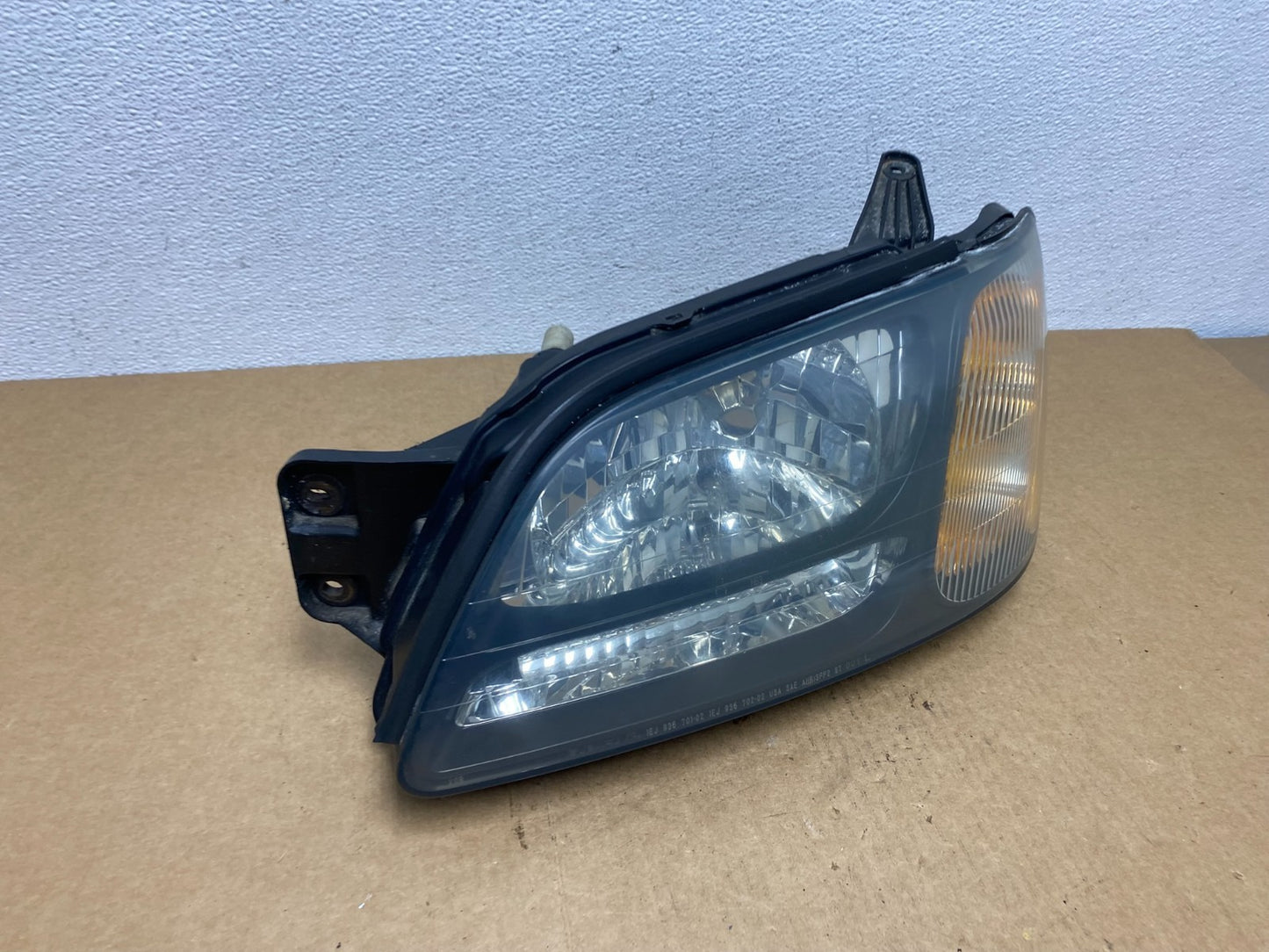 2001-2004 Subaru Legacy Outback Left Driver Lh Side Headlight AC1776 DW2