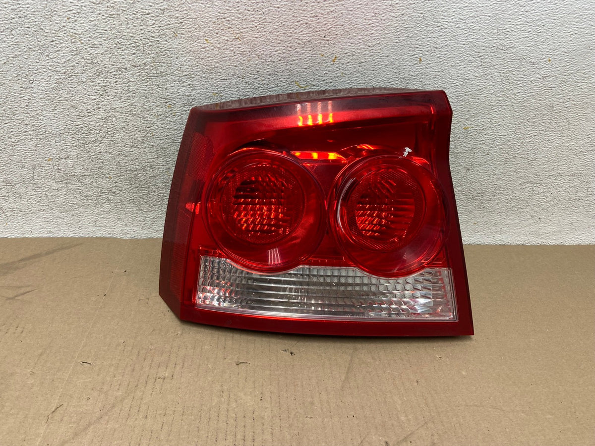 2009-2010 Dodge Charger Left Driver LH Side Tail Light AH6682 LK0