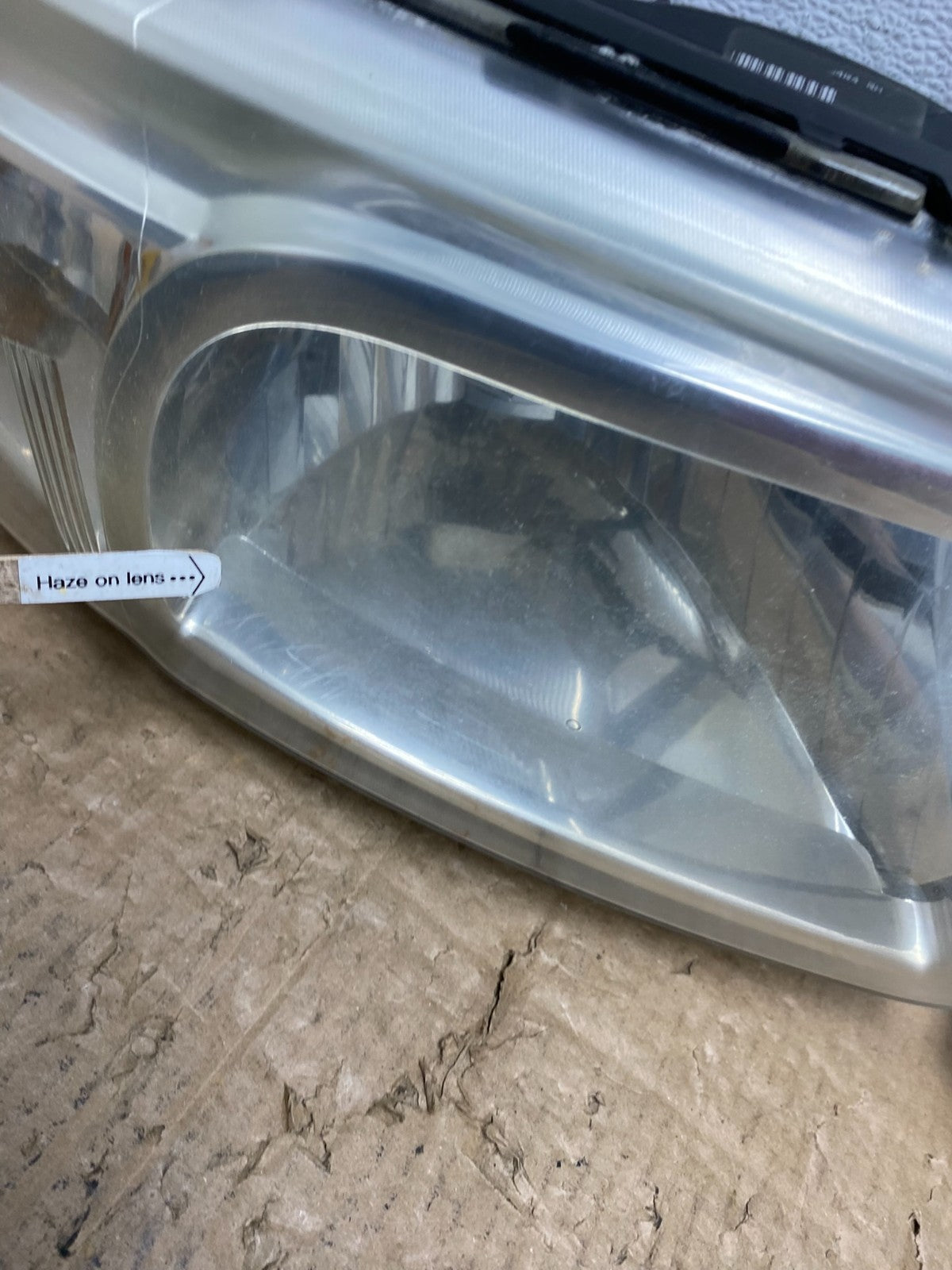 2008 to 2011 Mazda Tribute Left+Right Headlights Oem AC4005 DW7