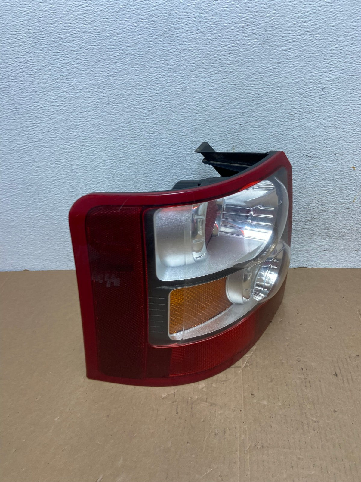 2006 - 2009 Land Rover Range Rover Sport Left Driver LH Tail Light AD7913 LK2