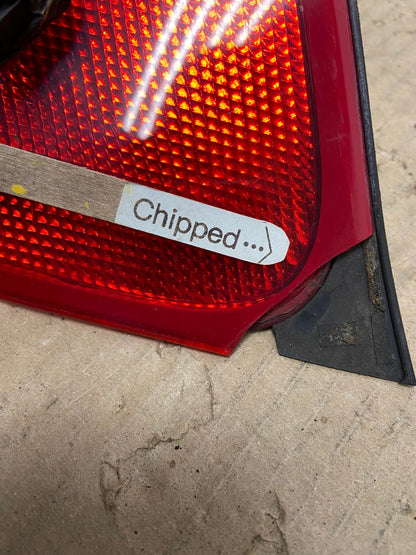 2004-2005 Toyota Sienna Right Passenger Rh Side Tail Light AG6556 LK5