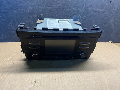 2013 to 2015 Nissan Altima Radio Screen Receiver AM-FM CD Player AF9405 DG0