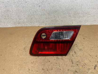 1998-1999 Toyota Avalon Right Passenger RH Side Inner Tail Light OEM Q8781 DW0