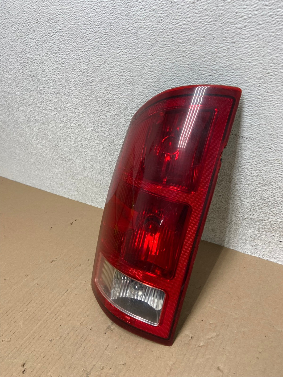 2002 to 2006 Dodge Ram 1500 Left Driver side Tail Light DEPO AE7269 LK1