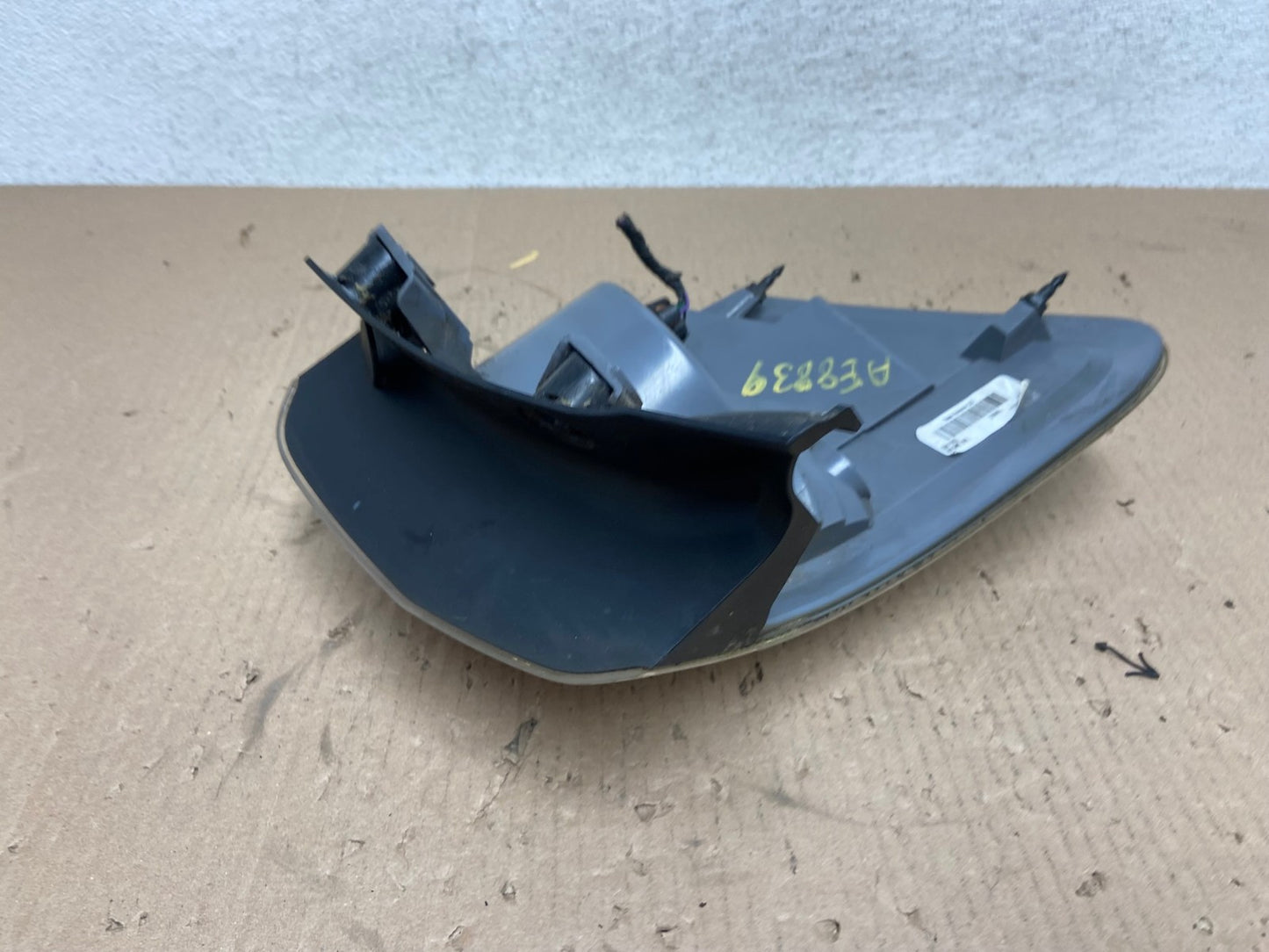 2007 to 2012 GMC Acadia Halogen Tail Light Right Passenger RH Side AE8839 LK4