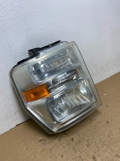 2008-2014 Ford Econoline E150 E250 E350 Right Passenger Headlight AF8197 DW2