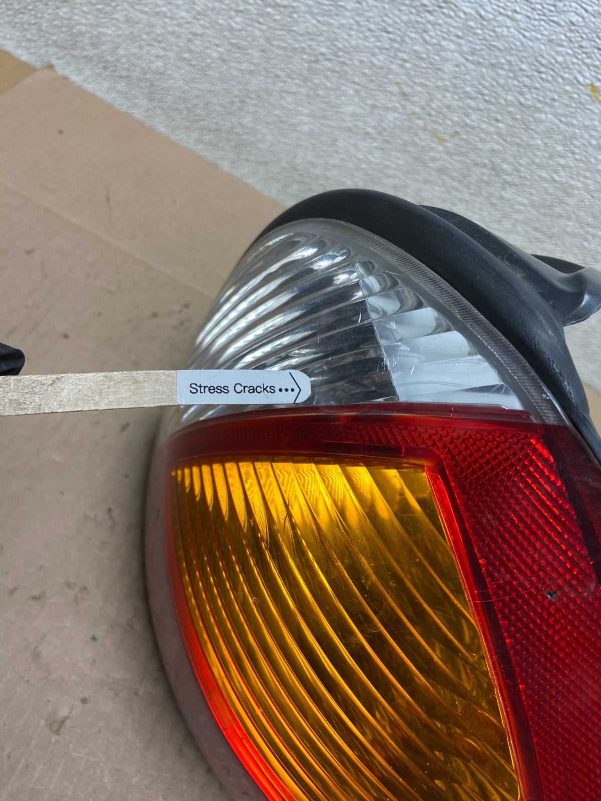 2001 2002 2003 2004 Hyundai Santa Fe Right Passenger Rh Side Tail Light Z3762 DW4
