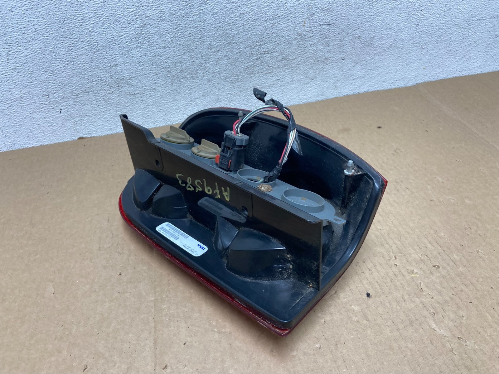 2005 2006 2007 Jeep Liberty Left Driver Lh Side Tail Light TYC AF9583 DW6