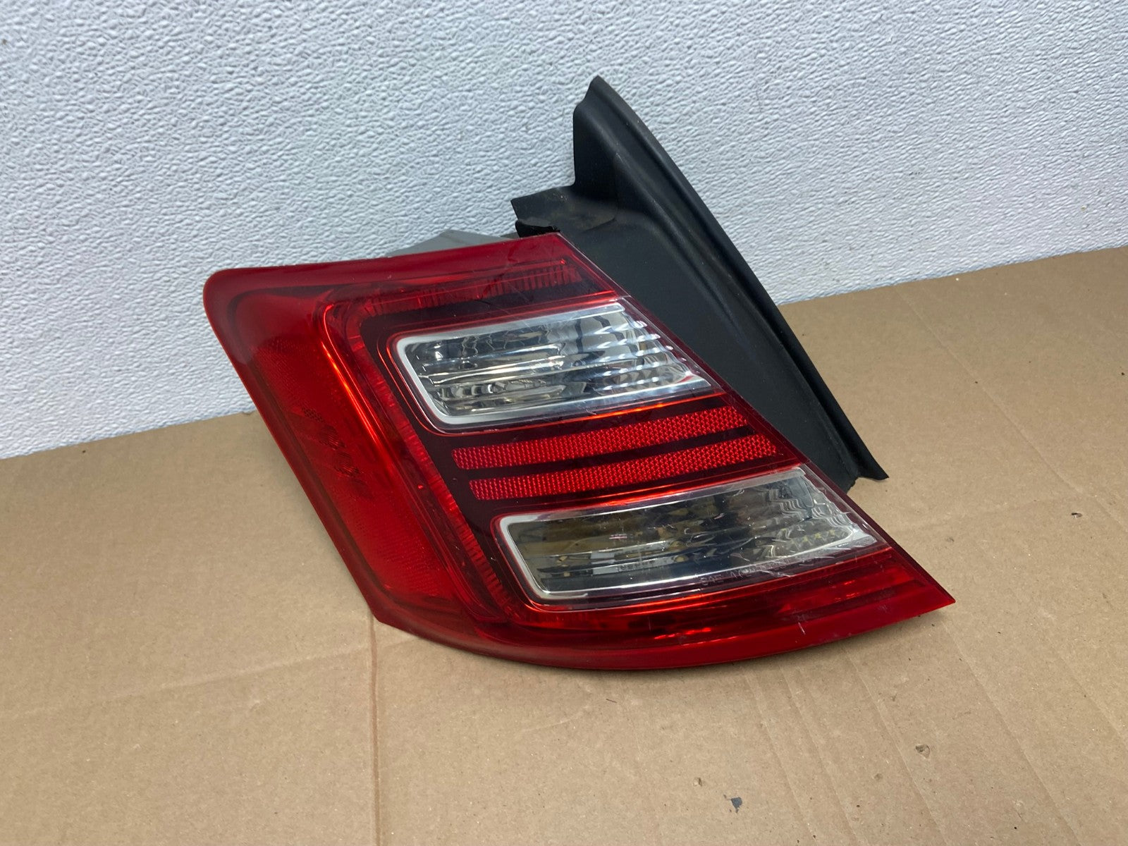 2013-2019 Ford Taurus LED Left Driver Lh Side Tail Light OEM AB8036 LK0