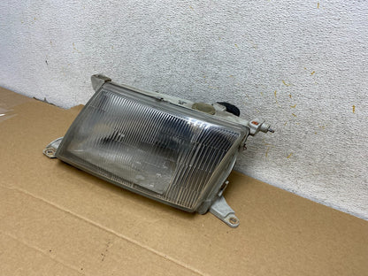 1995 to 1997 Lexus LS400 Left Driver LH Side Headlight Turn Signal AH7716 DG2