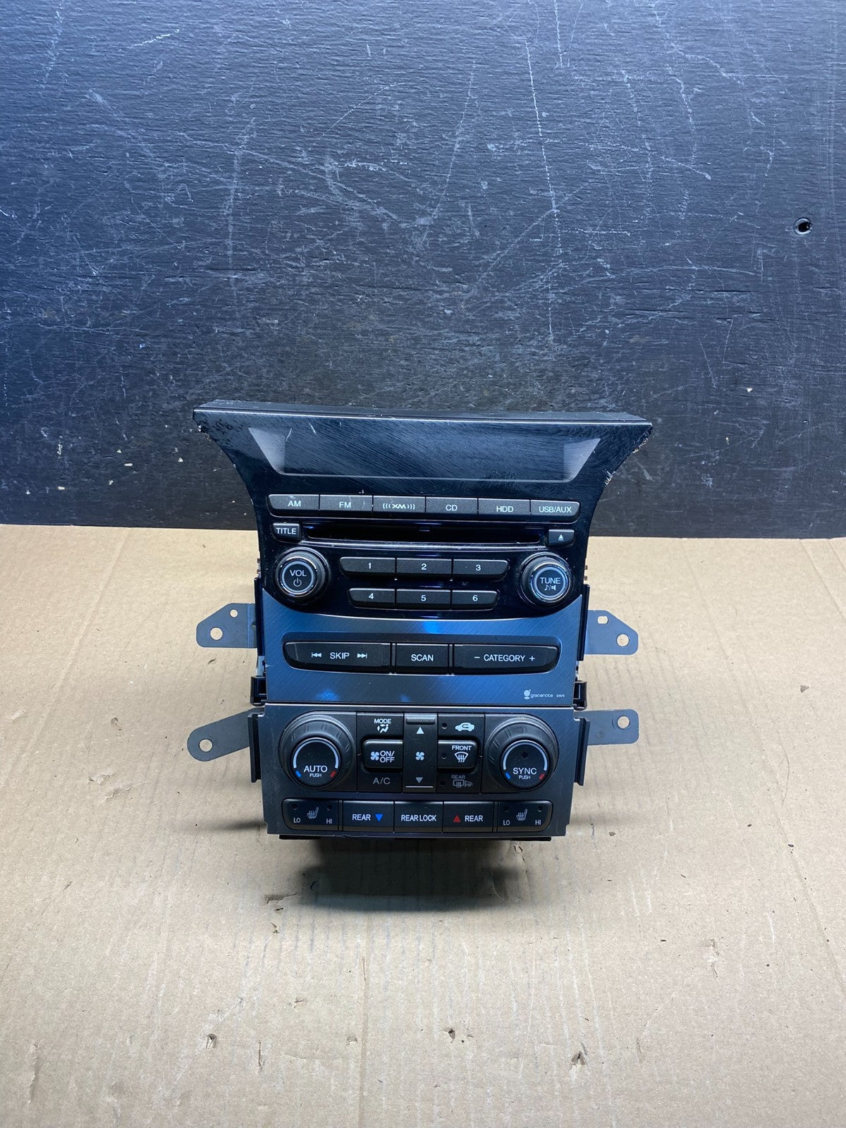 2012 Honda Pilot AM FM CD Audio Radio Player Climate Control AH7280 DG0