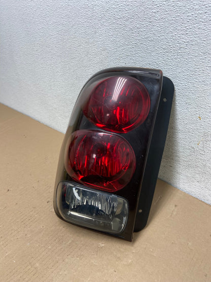 2002 to 2009 Chevrolet Trailblazer Left Driver LH Side Tail Light AF3061 LK1