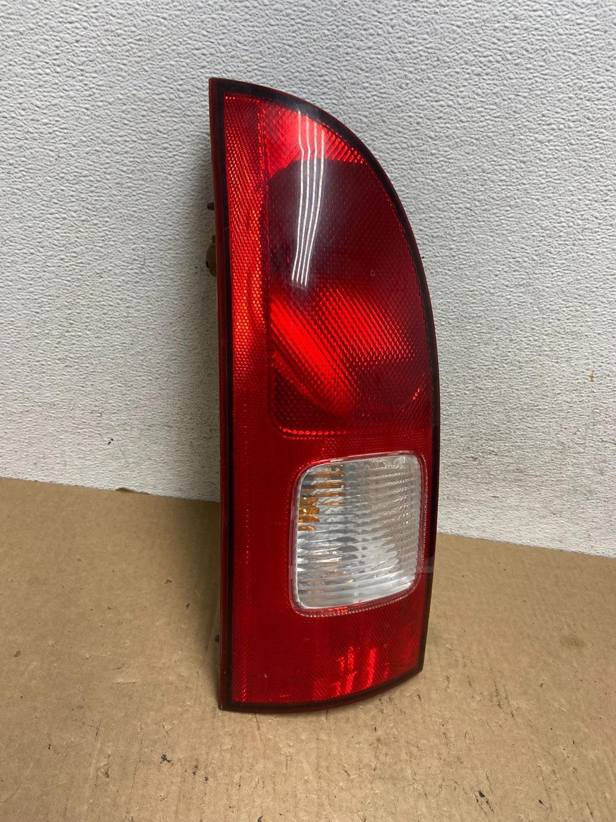 2001 to 2002 Nissan Quest Left Driver Side Tail Light AF9793 PS2