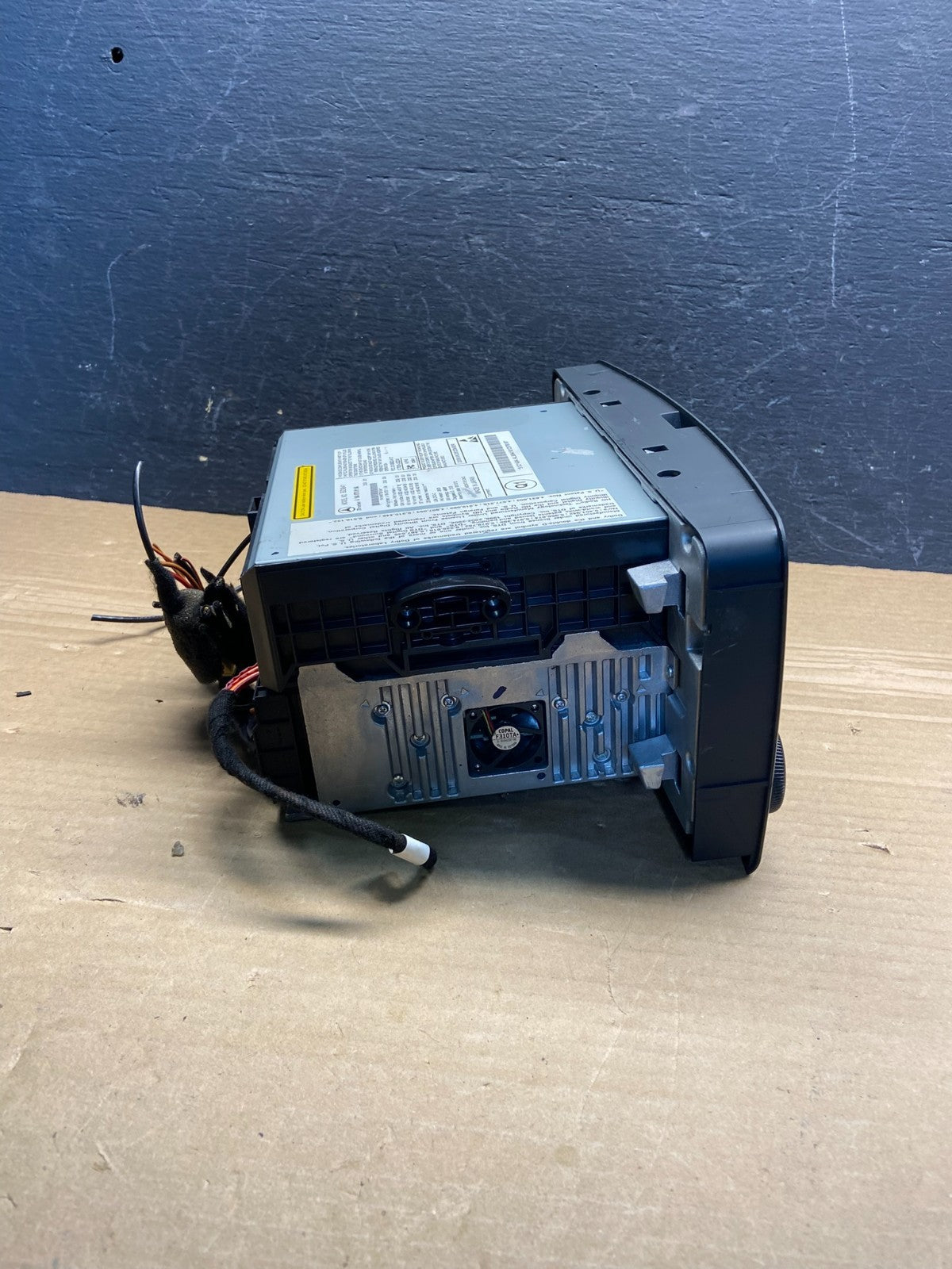 2006 to 2012 Mercedes ML350 GL450 Radio Navigation Screen Display AE4586 DG3