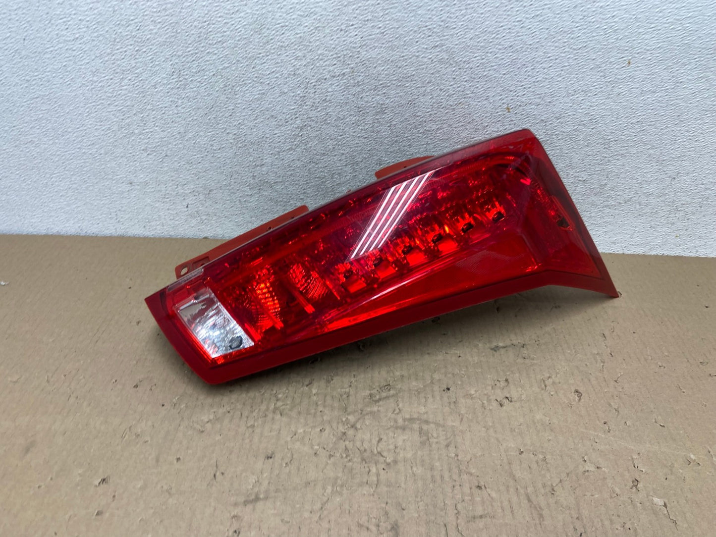 2010 to 2016 Cadillac Srx Right Passenger RH Side Tail Light AG6563 LK0