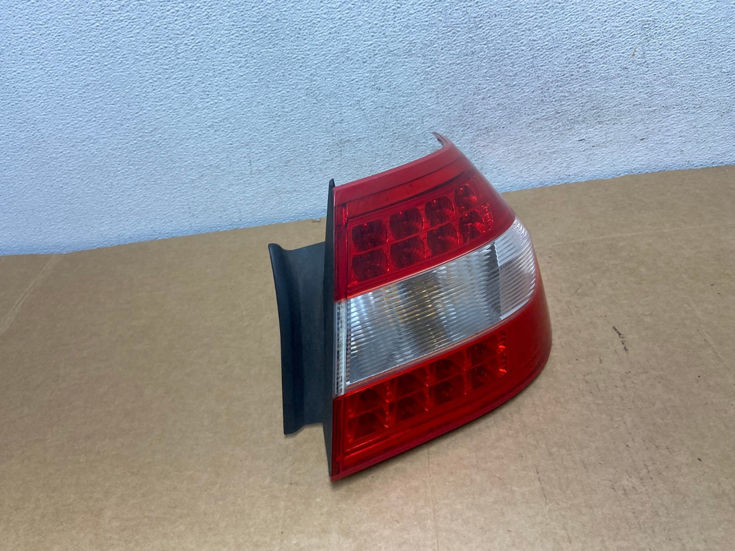 2007 to 2009 Lincoln MKZ Zephyr Right Passenger RH Side Tail Light AD5329 LK2