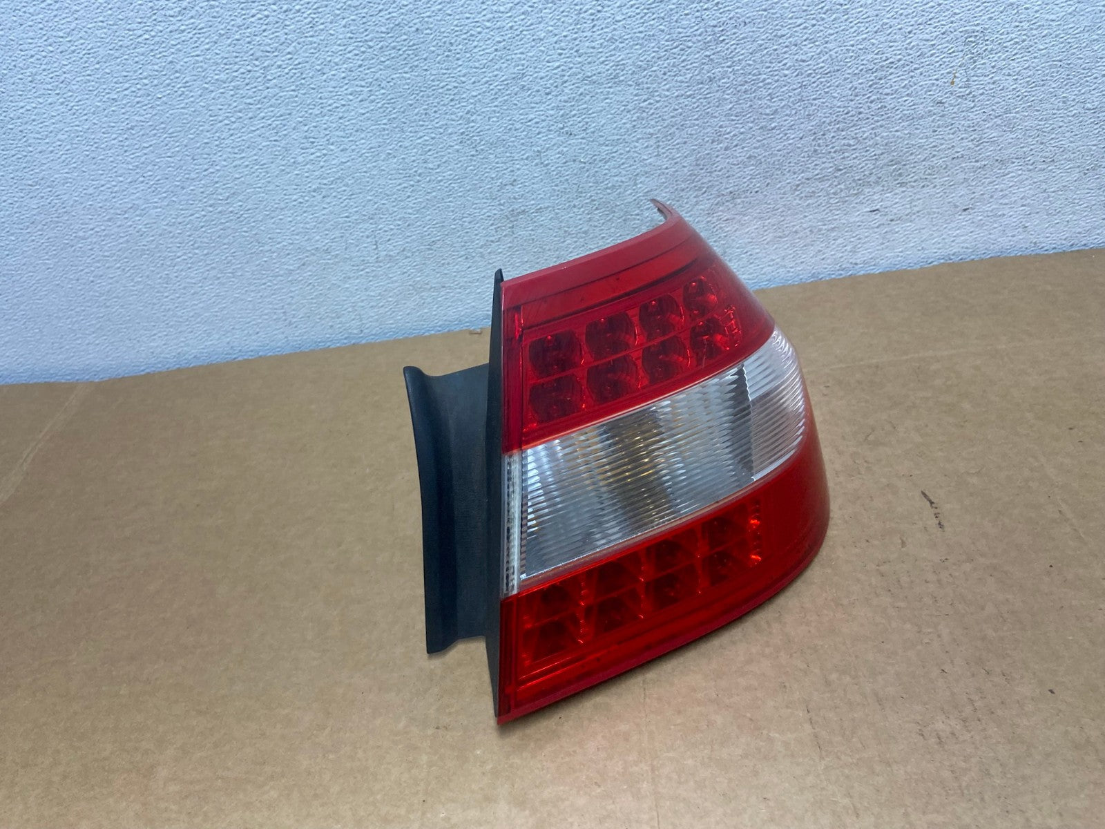 2007 to 2009 Lincoln MKZ Zephyr Right Passenger RH Side Tail Light AD5329 LK2