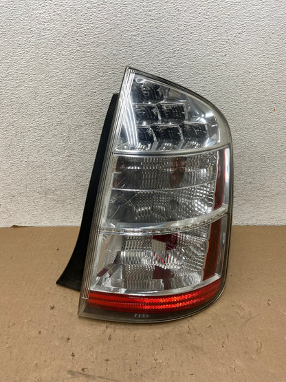 2006 to 2009 Toyota Prius Tail Light Right Passenger Side AG4143 LK0