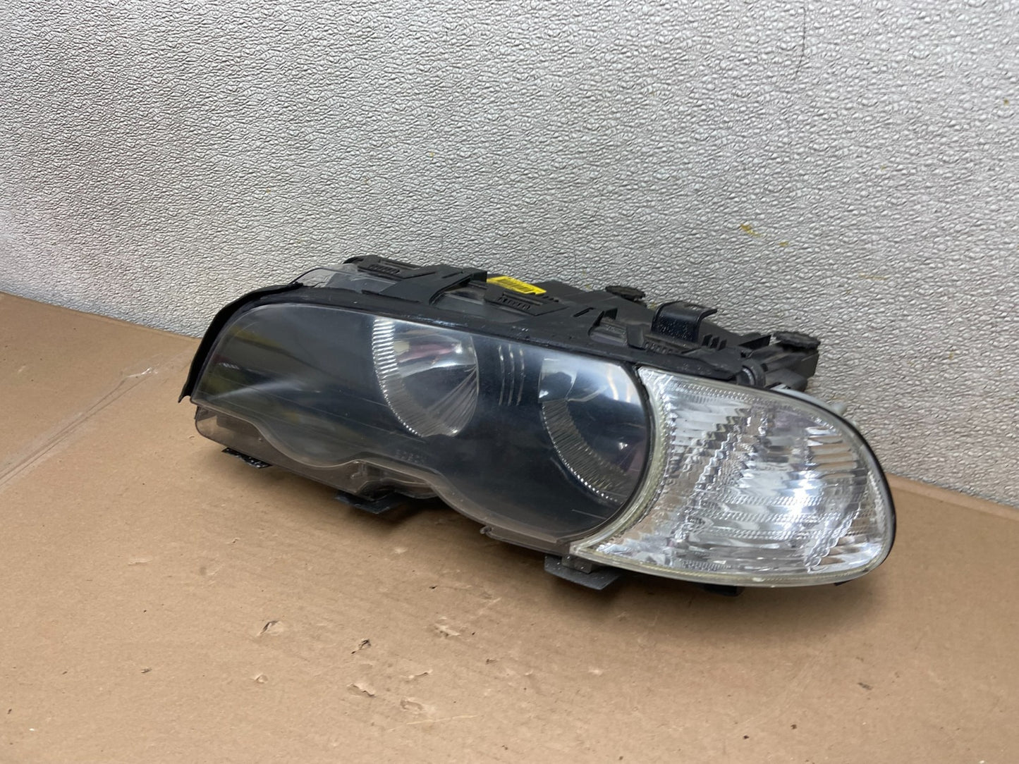 2000 to 2003 BMW 325Ci 330Ci E46 Coupe Left Side Halogen Headlight AA9891 DW1