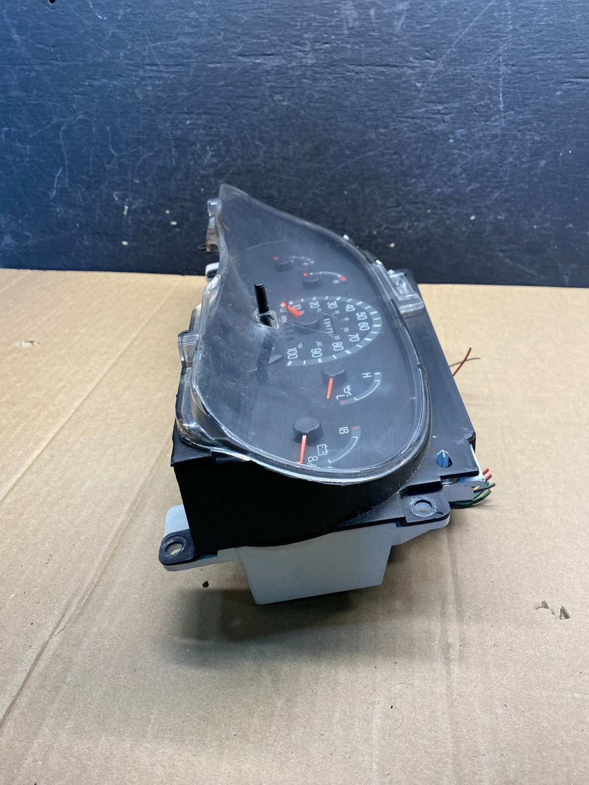 2000 to 2002 Ford Econoline E250 E350 Van Speedometer Instrument Cluster AG37282