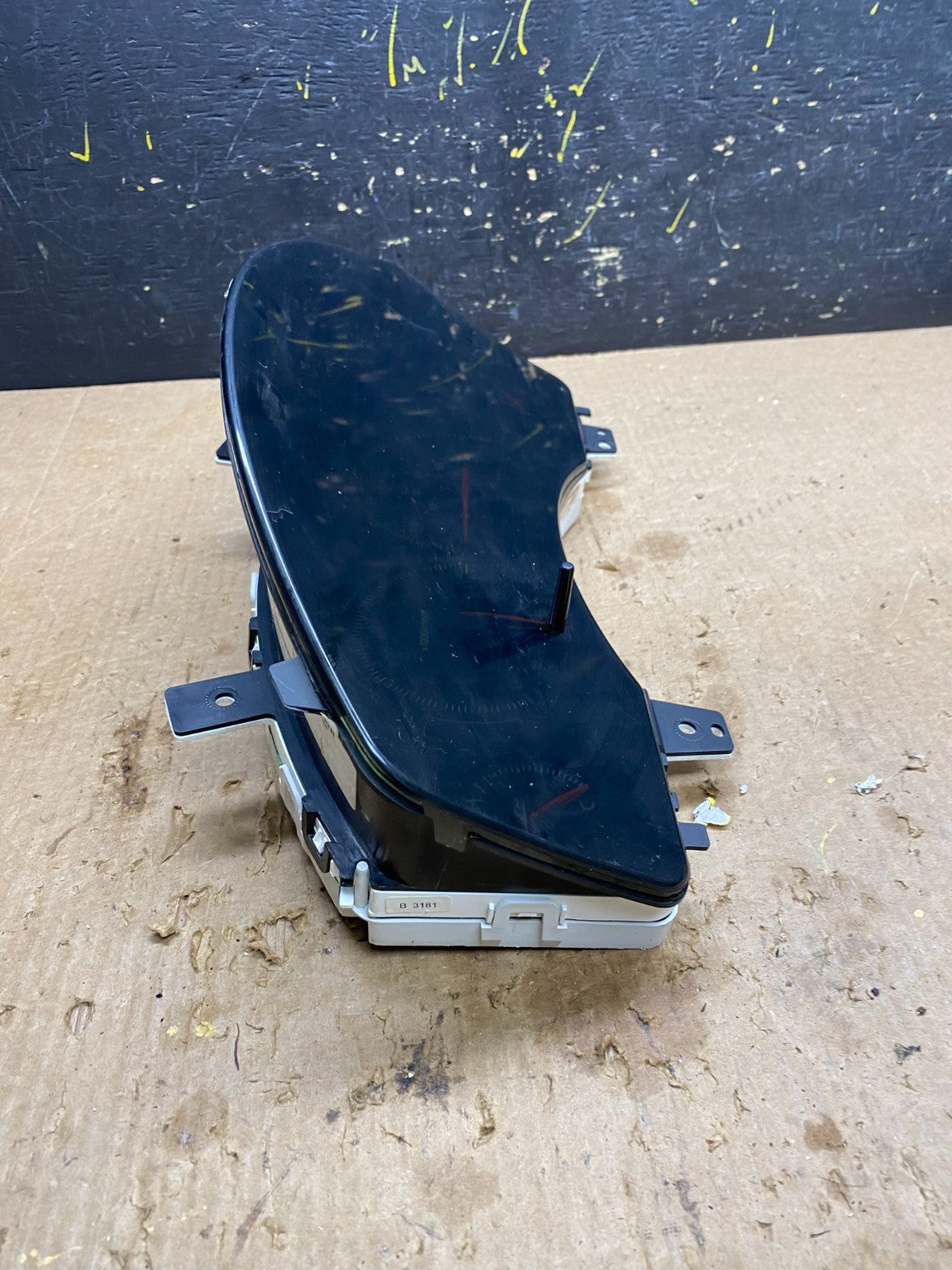 2004 to 2007 Infiniti QX56 Gauge Speedometer Cluster Z7099 DG2