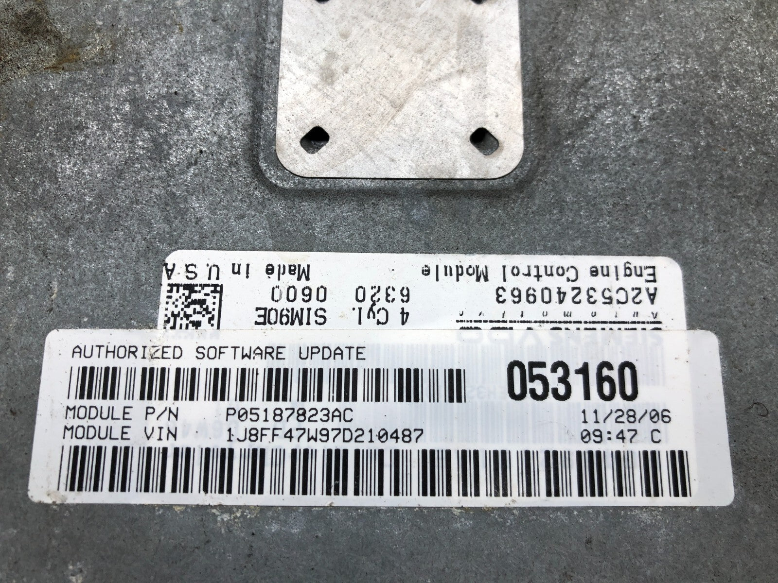 2007 Jeep Patriot 2.4L Engine Control Module ECM p05187823ac H3266 PS2