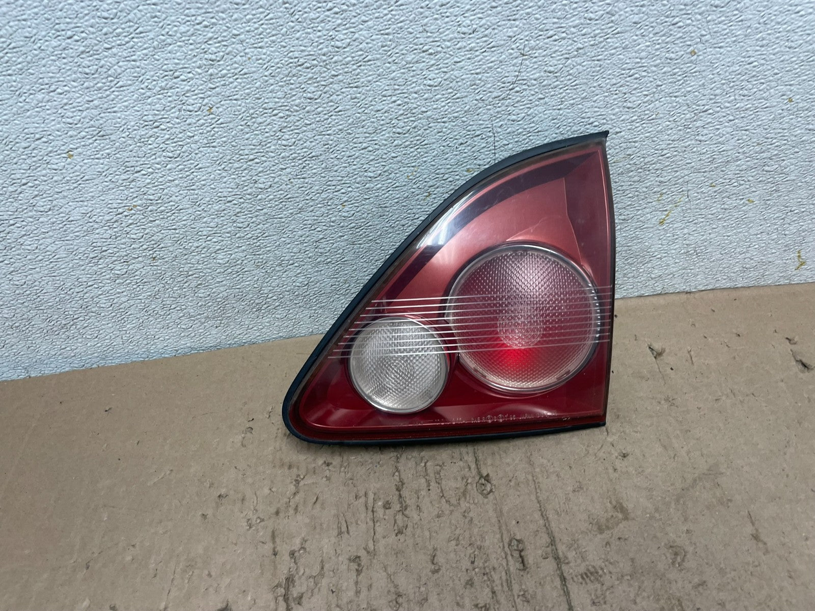 1999 - 2001 Lexus RX300 Right Passenger Side Rear Inner Tail Light Oem Q5137 DW0