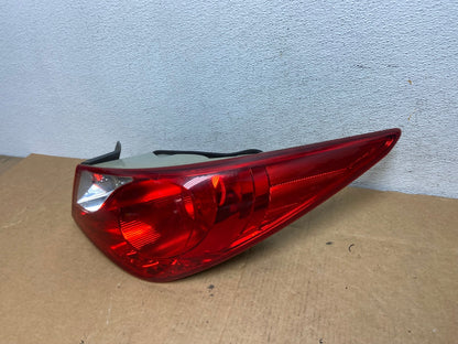 2011 2012 2013 Hyundai Sonata Right Passenger RH Tail Light AD4499 LK1