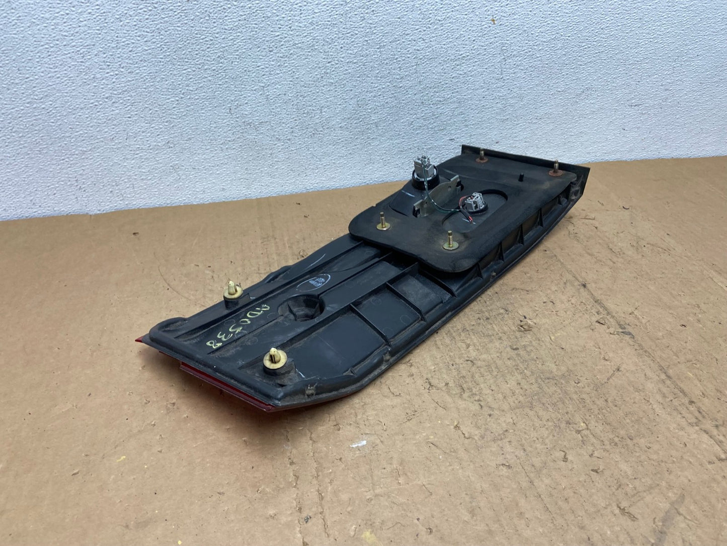 2002-2004 Honda Odyssey Right Passenger RH Side Tail Light Inner AD0538 LK6