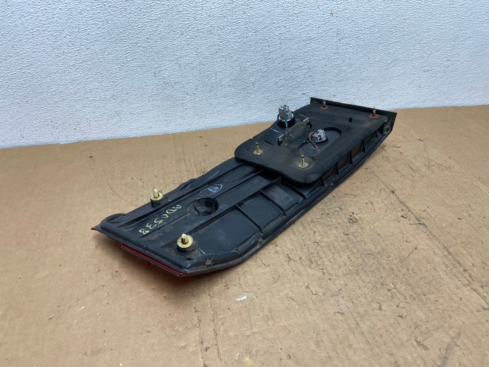 2002-2004 Honda Odyssey Right Passenger RH Side Tail Light Inner AD0538 LK6