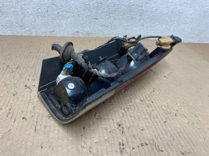 2000 to 2002 Chevrolet Express Left LH Side Tail Light Oem L6269 DW8