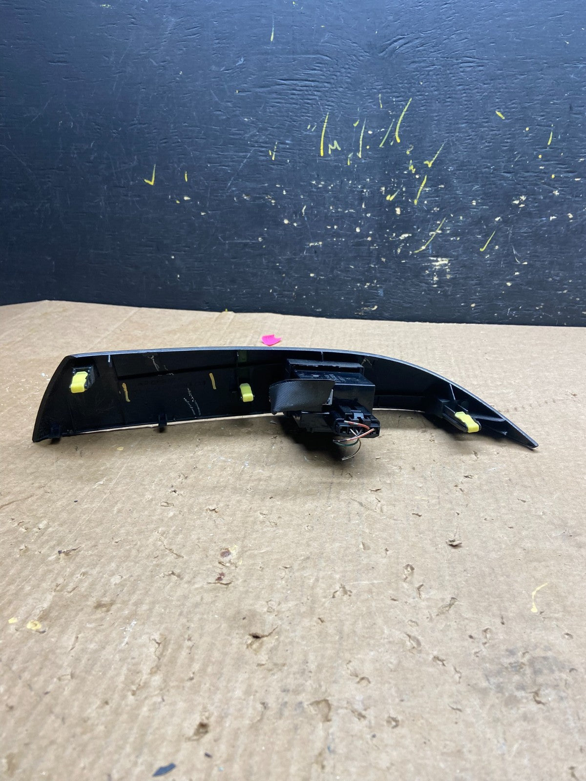 2004 to 2010 Toyota Sienna Right Side Radio Switches Bezel Trim z4248 DG3