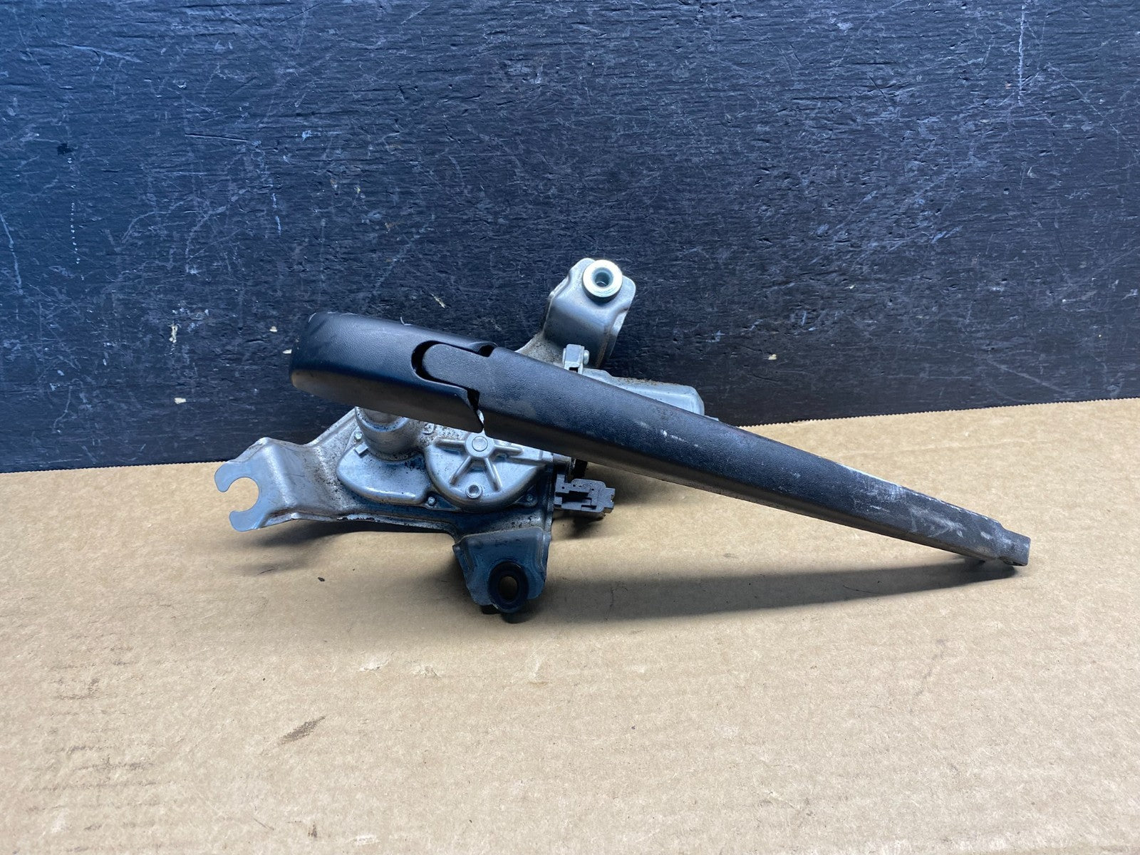 2014-2018 Jeep Cherokee Tailgate Back Door Rear Wiper Motor Wiper AF6888 DG0