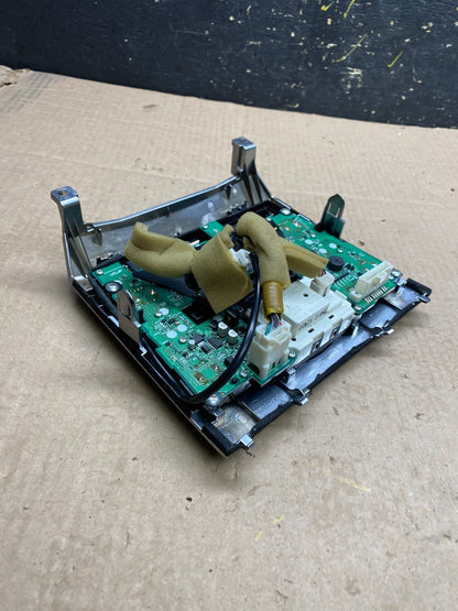 2009 to 2013 Infiniti G37 Radio Player Climate Control Panel Bezel Z0036 DG6