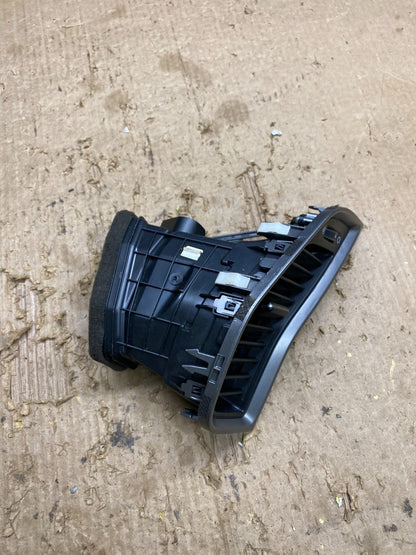2013 to 2016 Hyundai Santa Fe Dashboard Center Right AC Air Heater Vent Z9655 DG1