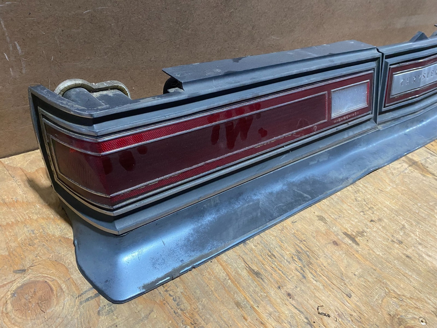 1982 to 1989 Chrysler Fifth Avenue Rear Tail Lights Panel T7278 PS1