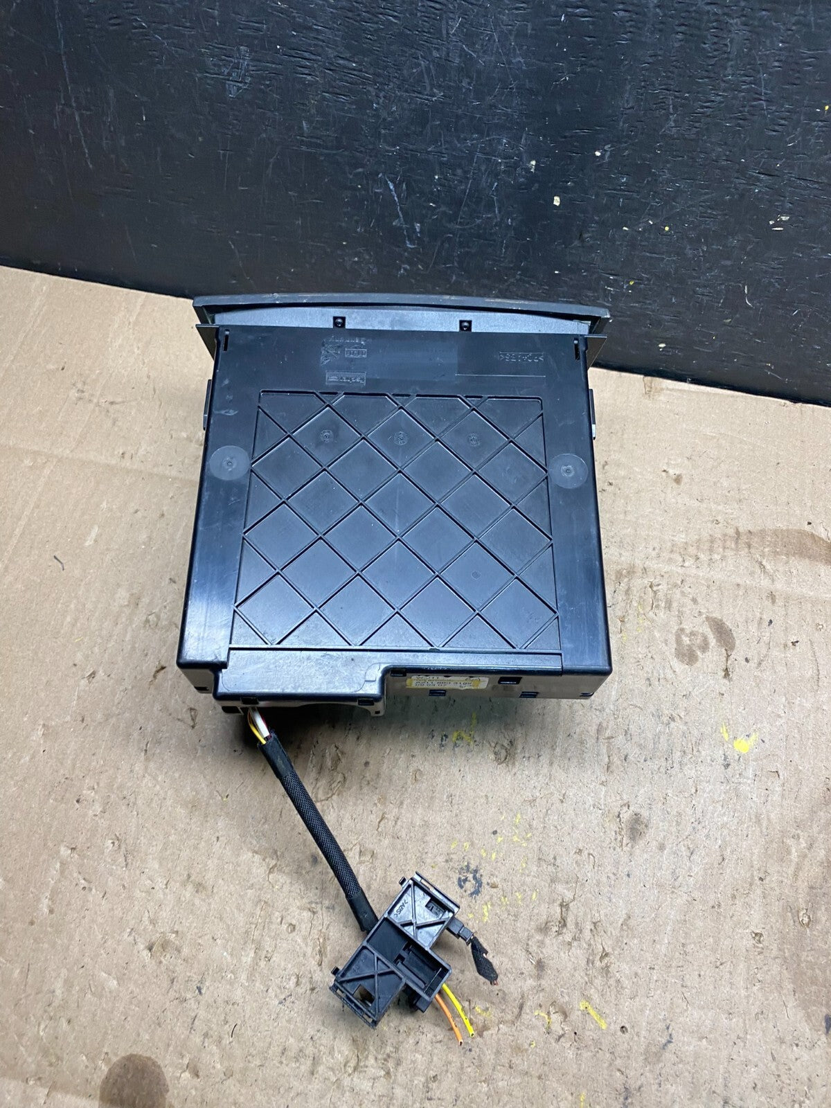 2007-2009 Mercedes CLS350 E350 E550 A/C Heater Climate Control Trim N9522  DG4